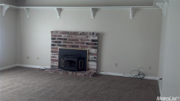 357 Camish Pl, Lathrop, CA 95330 photo 4