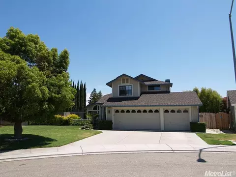 1018 Nancy Pl, Manteca, CA 95337 photo 2