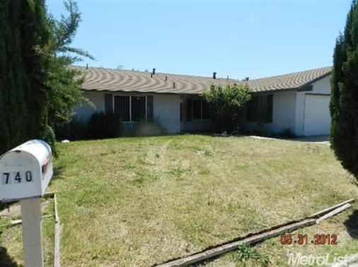 740 Wesley Dr, Modesto, CA 95351 photo 2