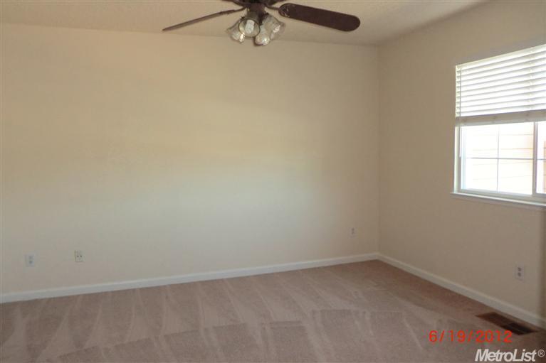 825 Pennington Pl, Modesto, CA 95356 photo 6