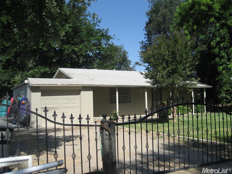 1729 Mosher Ave, Modesto, CA 95358 photo 1