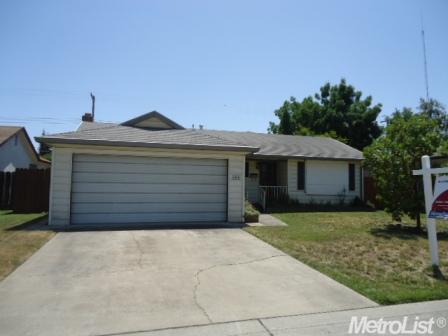 2412 Corbin Ln, Lodi, CA 95242 photo 1