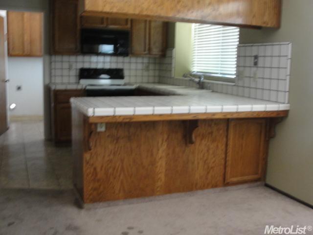 2724 Beatrice Ln, Modesto, CA 95355 photo 6