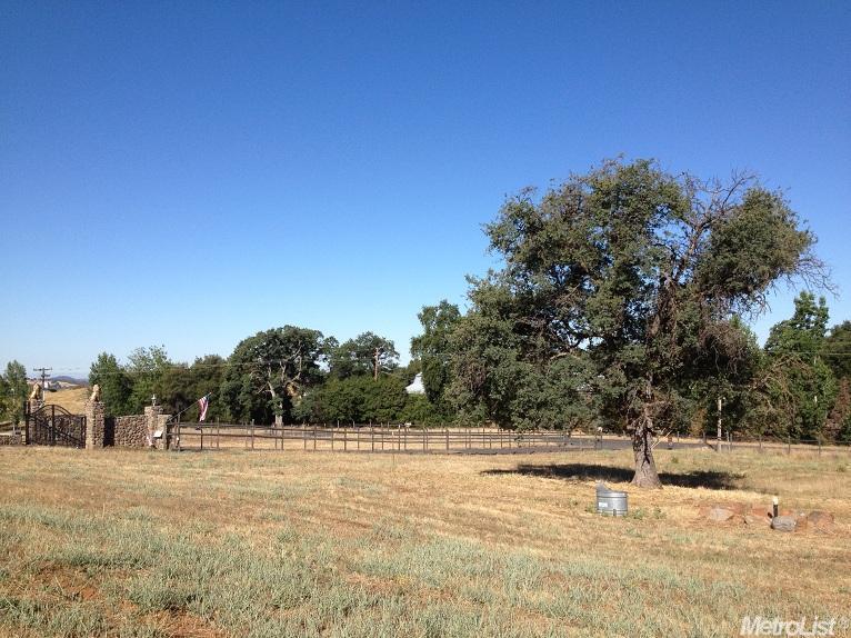17405 Murphy Rd, Sonora, CA 95370 photo 3