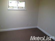 204 W Edison St, Manteca, CA 95336 photo 8