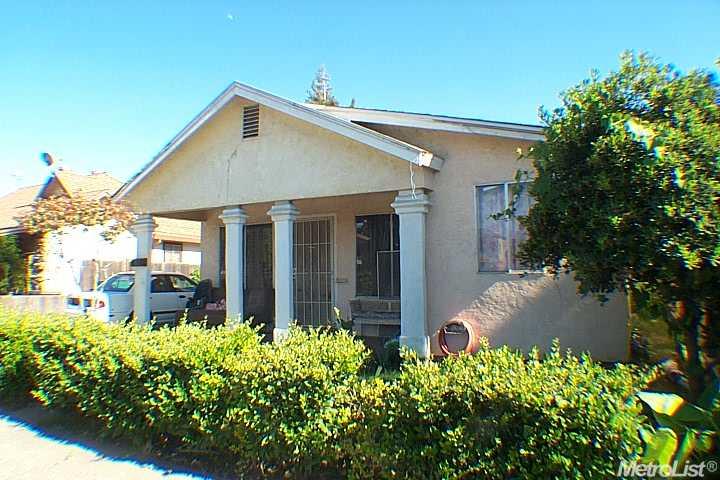 308 Maple St, Lodi, CA 95240 photo 1