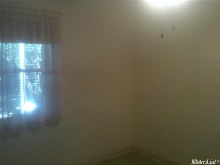 341 E Locust St, Lodi, CA 95240 photo 20