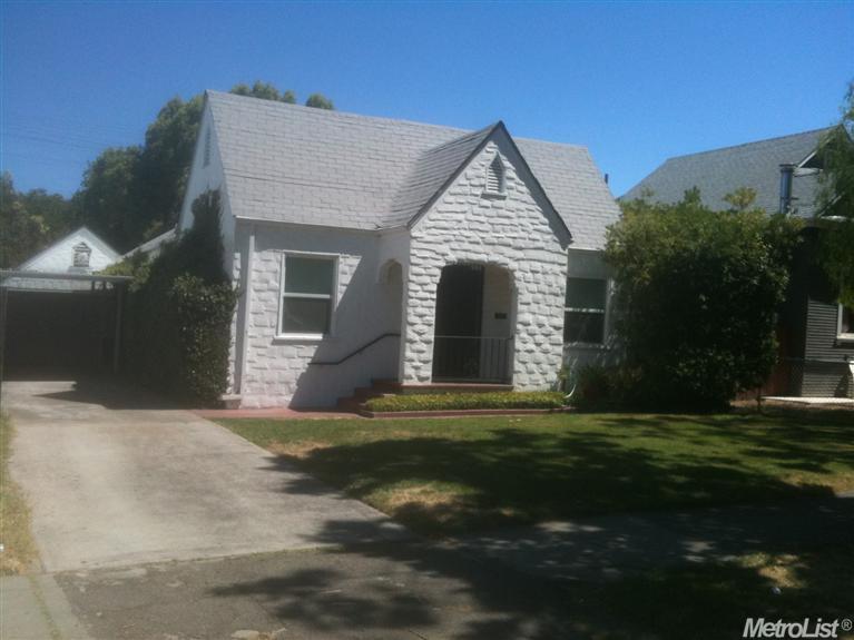 341 E Locust St, Lodi, CA 95240 photo 1