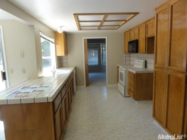 856 Villanova Ct, Merced, CA 95348 photo 5