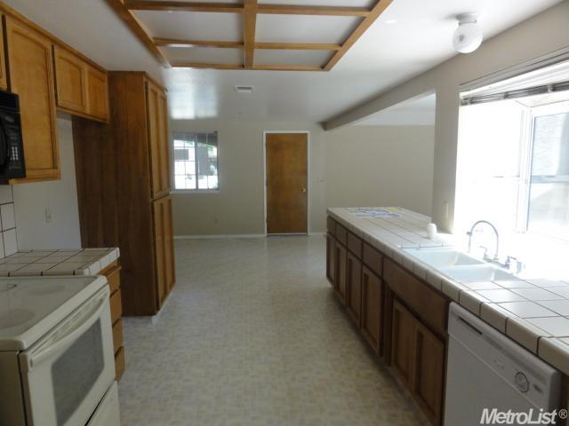 856 Villanova Ct, Merced, CA 95348 photo 6