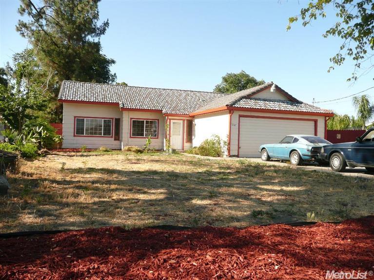 1245 E Louise Ave, Lathrop, CA 95330 photo 1