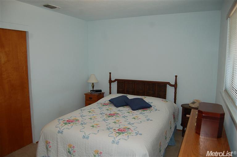 3919 Horton Ln, Carmichael, CA 95608 photo 10