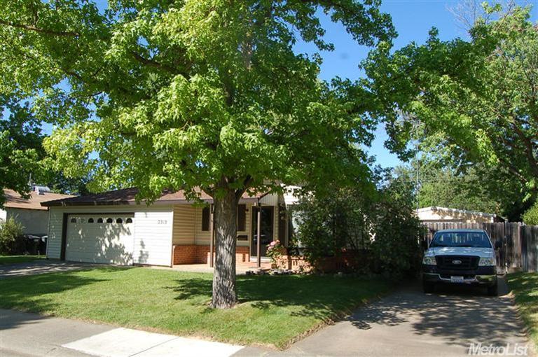 3919 Horton Ln, Carmichael, CA 95608 photo 2