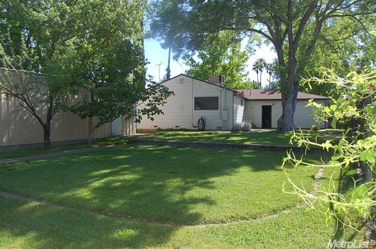 3919 Horton Ln, Carmichael, CA 95608 photo 19