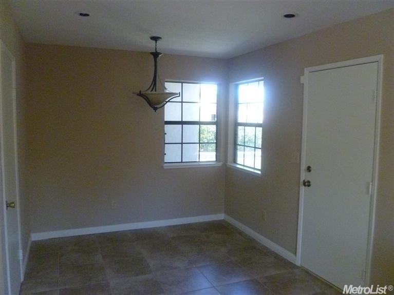 253 Camish Pl, Lathrop, CA 95330 photo 4