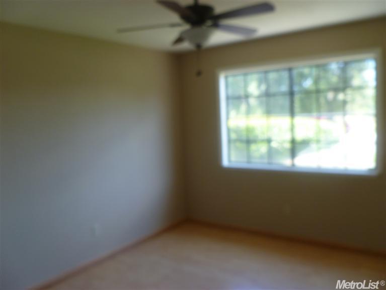 253 Camish Pl, Lathrop, CA 95330 photo 8