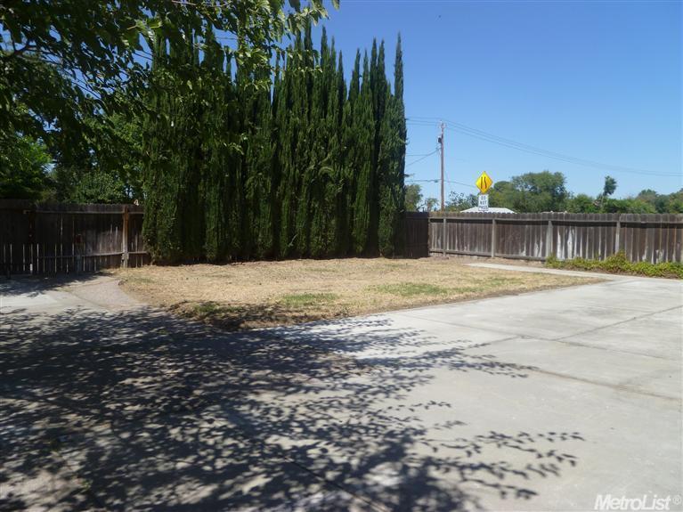 253 Camish Pl, Lathrop, CA 95330 photo 13