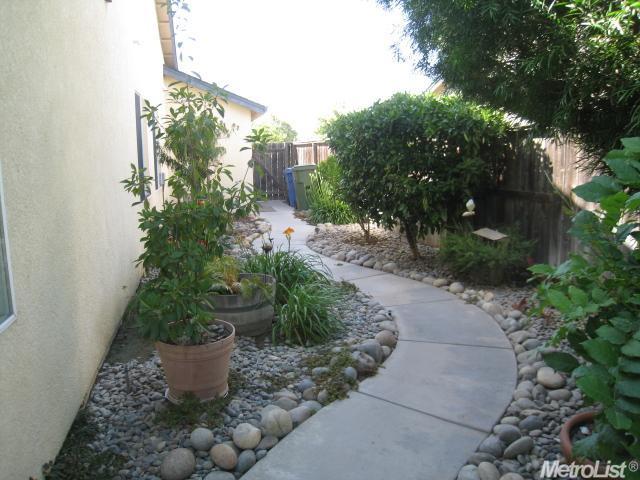 192 Memory Ln, Turlock, CA 95382 photo 4