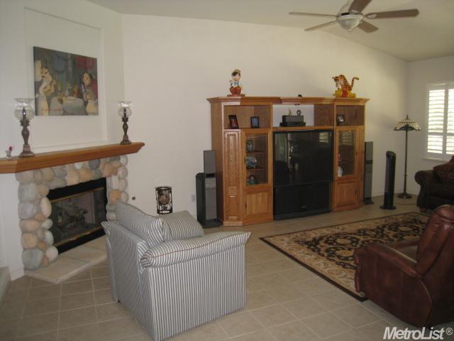 192 Memory Ln, Turlock, CA 95382 photo 14