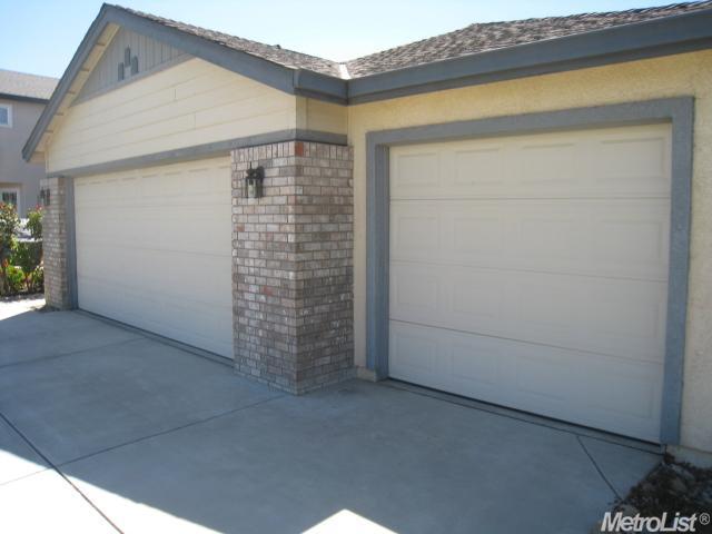 192 Memory Ln, Turlock, CA 95382 photo 9