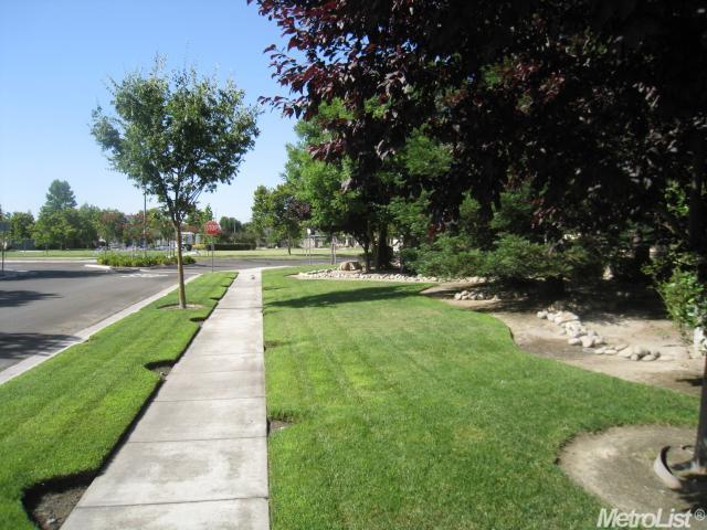 192 Memory Ln, Turlock, CA 95382 photo 3