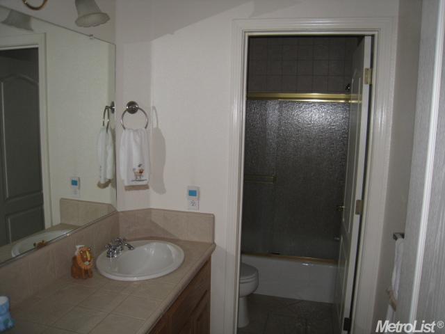 192 Memory Ln, Turlock, CA 95382 photo 20