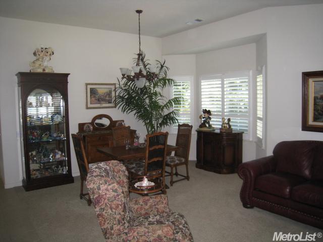 192 Memory Ln, Turlock, CA 95382 photo 16