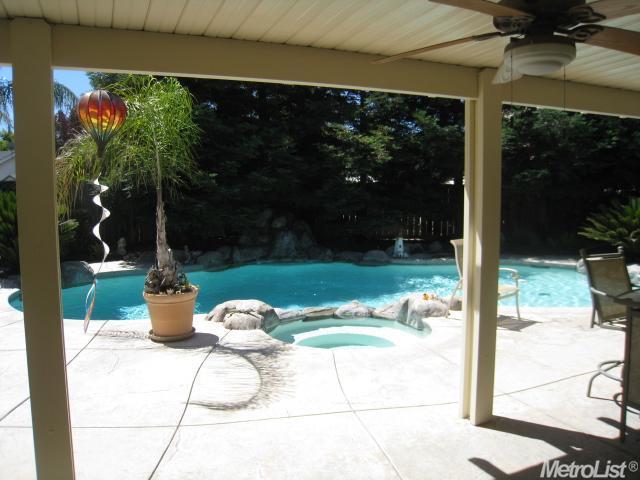 192 Memory Ln, Turlock, CA 95382 photo 6