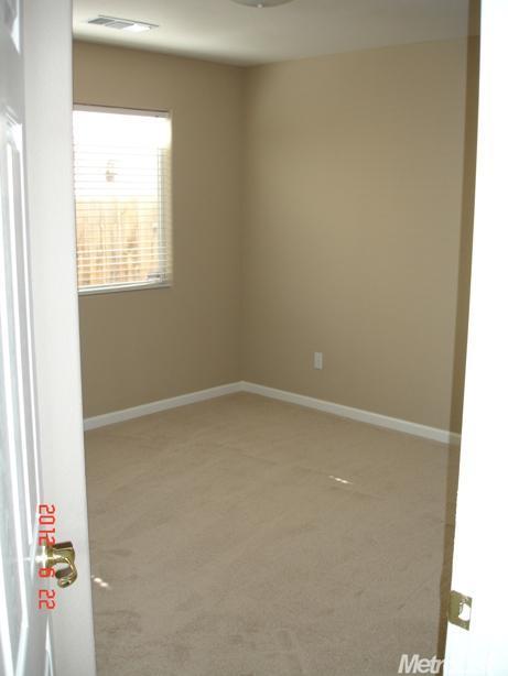 1669 Via Milano, Gustine, CA 95322 photo 6