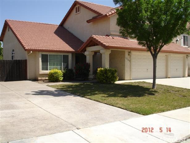 1669 Via Milano, Gustine, CA 95322 photo 1