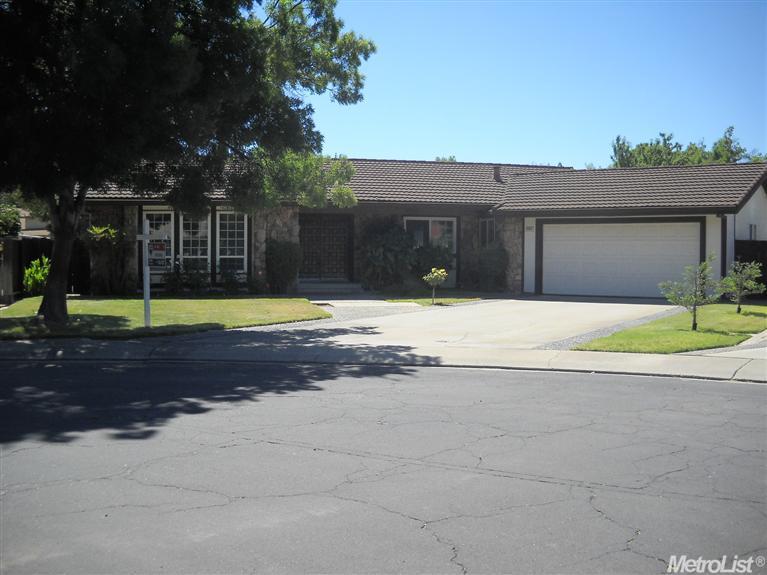 3308 Benton Cir, Modesto, CA 95350 photo 1