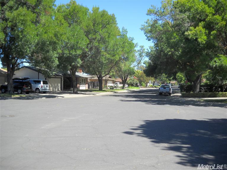 3308 Benton Cir, Modesto, CA 95350 photo 3