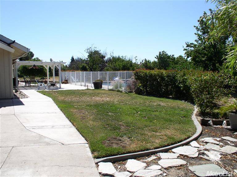 8444 W Bates Ct, Tracy, CA 95304 photo 22