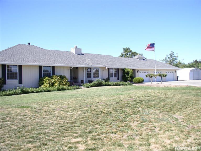 8444 W Bates Ct, Tracy, CA 95304 photo 1