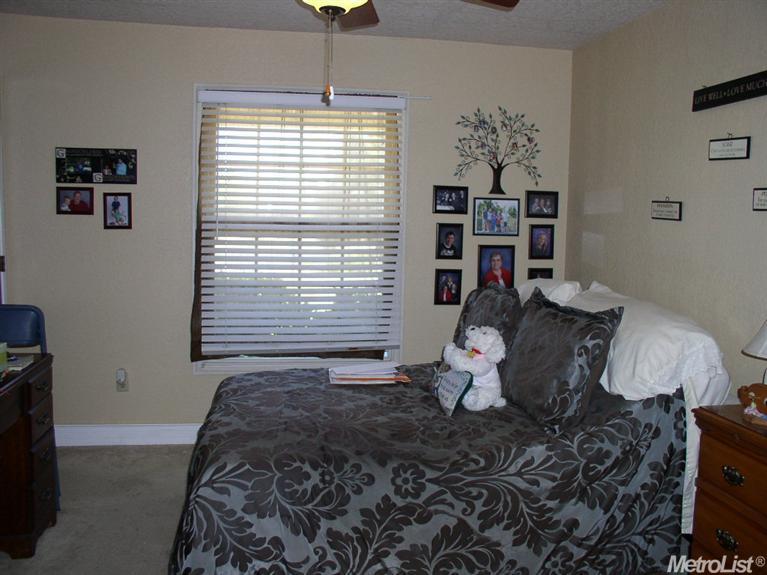 8444 W Bates Ct, Tracy, CA 95304 photo 7