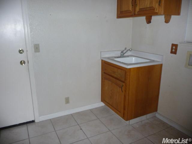 425 Evergreen Dr, Lodi, CA 95242 photo 8
