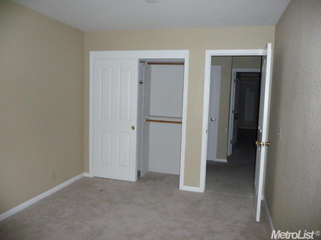 425 Evergreen Dr, Lodi, CA 95242 photo 13