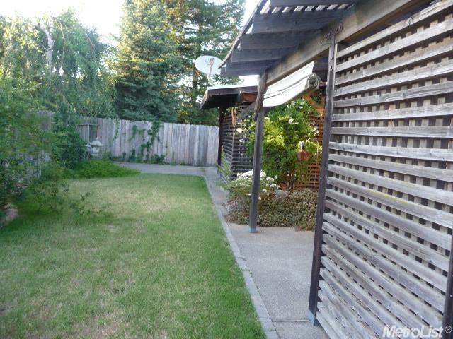 425 Evergreen Dr, Lodi, CA 95242 photo 3
