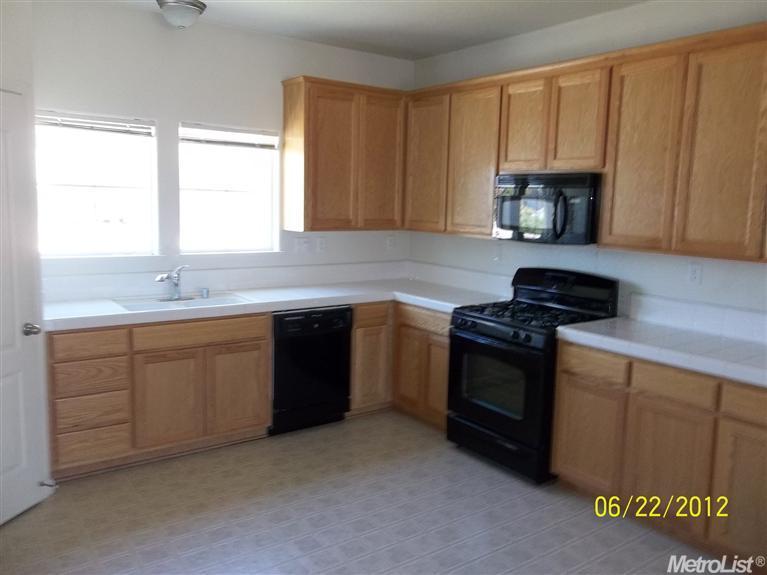 717 Eggleston Ave, Dos Palos, CA 93620 photo 7