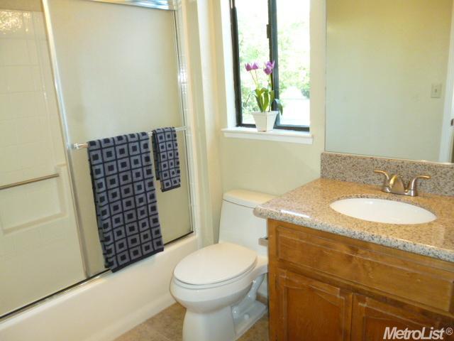 1012 Multnomah Dr, Modesto, CA 95350 photo 11