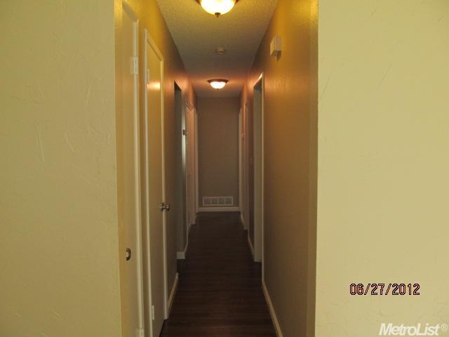 521 Brookview Ct, Modesto, CA 95354 photo 5