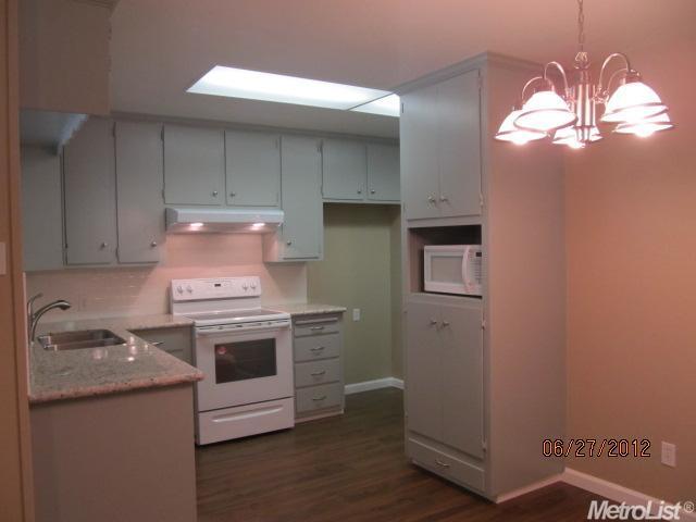 521 Brookview Ct, Modesto, CA 95354 photo 9