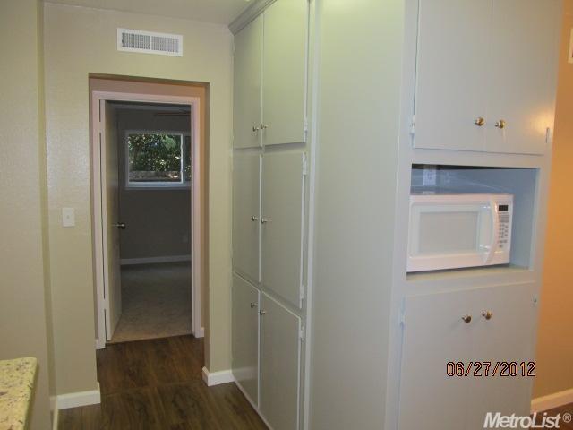 521 Brookview Ct, Modesto, CA 95354 photo 11