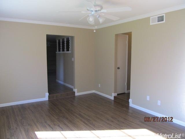 521 Brookview Ct, Modesto, CA 95354 photo 4