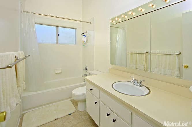 1111 Fordham Dr, Davis, CA 95616 photo 19