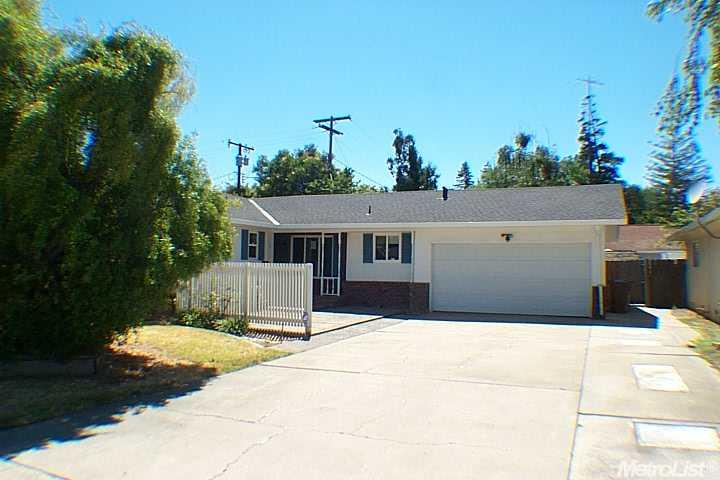 617 S Orange Ave, Lodi, CA 95240 photo 1