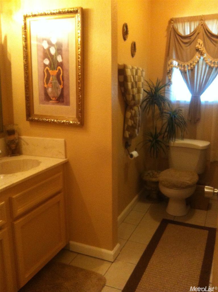 3213 Uranus Dr, Ceres, CA 95307 photo 5