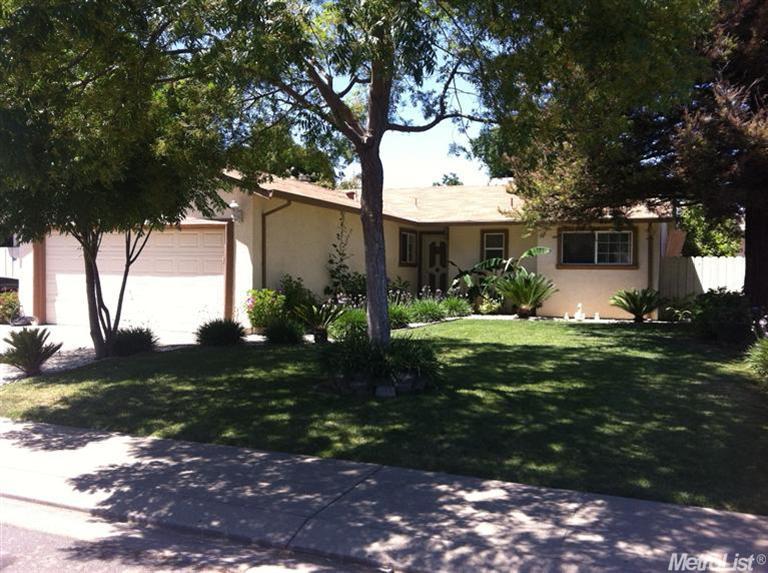 3213 Uranus Dr, Ceres, CA 95307 photo 1