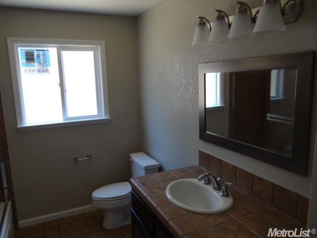 2308 Pridmore Ave, Modesto, CA 95355 photo 8