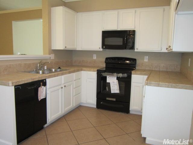 609 Sears Dr, Patterson, CA 95363 photo 5